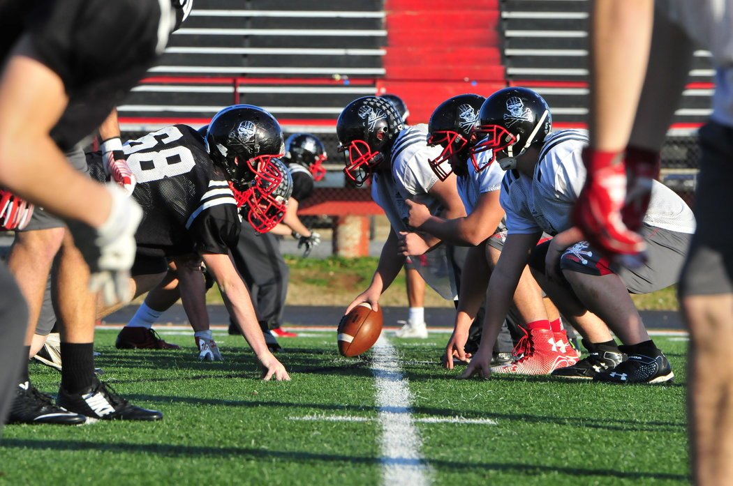 Y-FOOTBALL-1-master1050